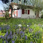 Maison Familiale Avec Jardin A Sare, Au Pied De La Rhune Sare