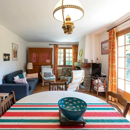 Maison Familiale Avec Jardin A Sare, Au Pied De La Rhune * Sare
