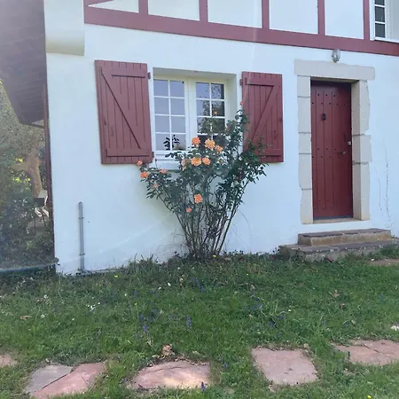 Maison Familiale Avec Jardin A Sare, Au Pied De La Rhune Prázdninový dům Sare